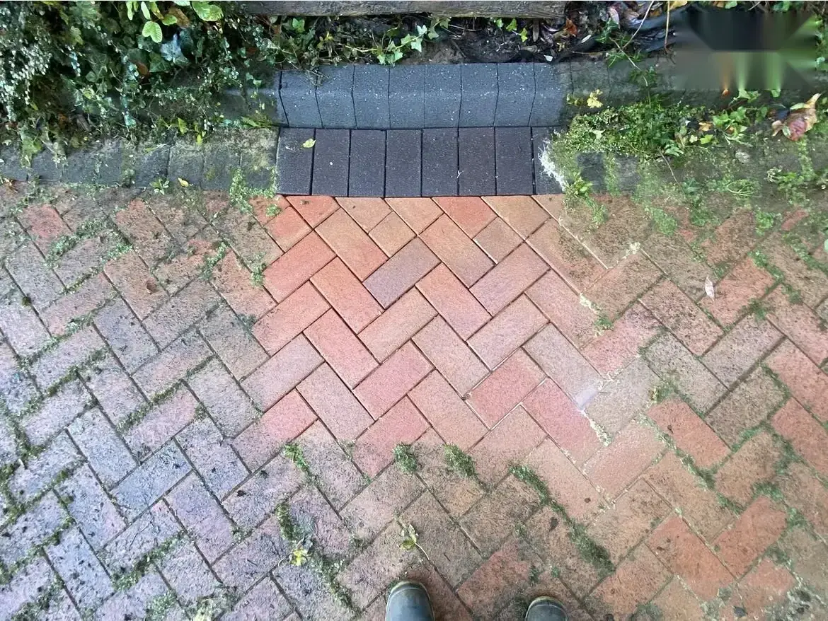 Patio cleaning by Geyserclean in Milton Keynes, completed work